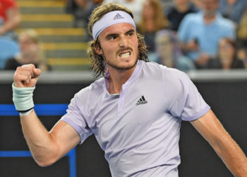 Αυστραλιανό Όπεν: Καταιγιστικός Τσιτσιπάς, 3-0 σετ τον Ιταλό Σ. Καρούζο