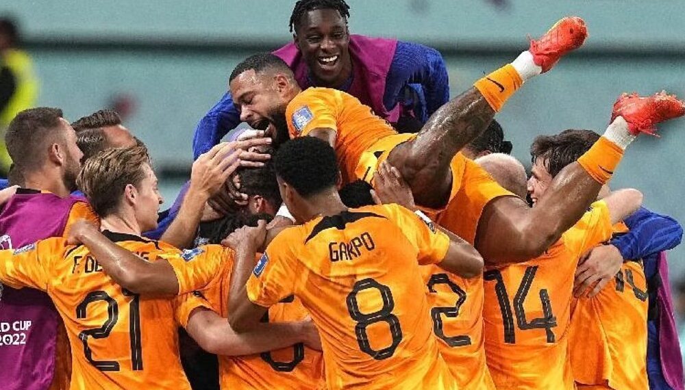 Ολλανδία – ΗΠΑ 3-1: Στα προημιτελικά με εμφατικό τρόπο οι «Οράνιε» (vid)